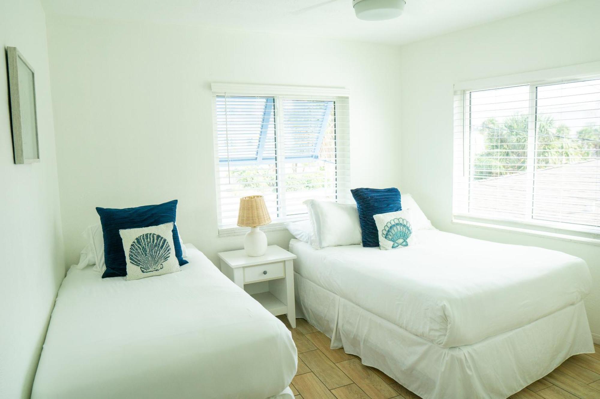 The Molloy - Treasure Island Suites & Cottages 세인트피트비치 외부 사진