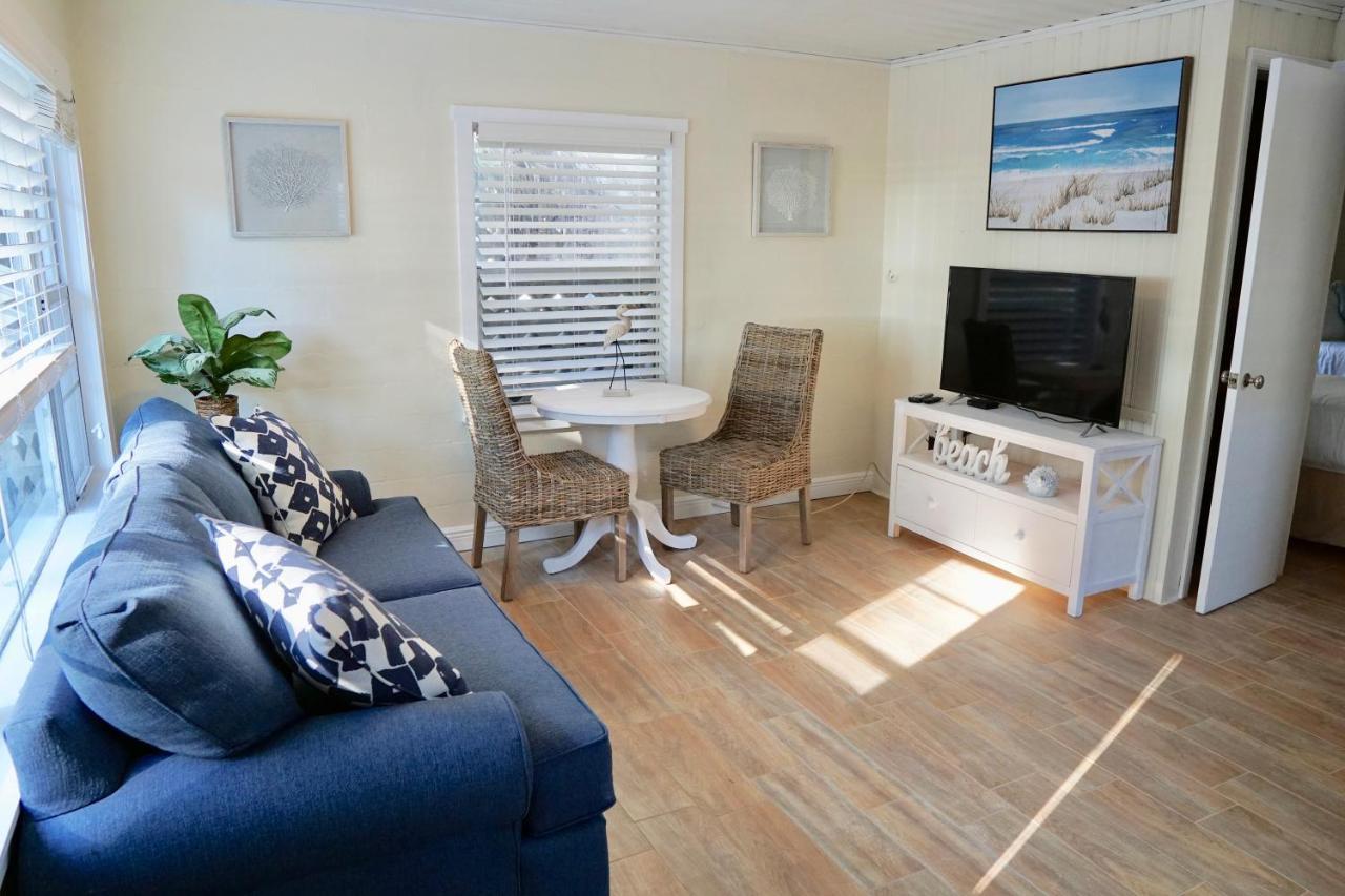 The Molloy - Treasure Island Suites & Cottages 세인트피트비치 외부 사진
